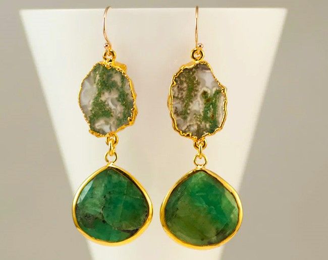 trang_suc_da_thach_anh_reu